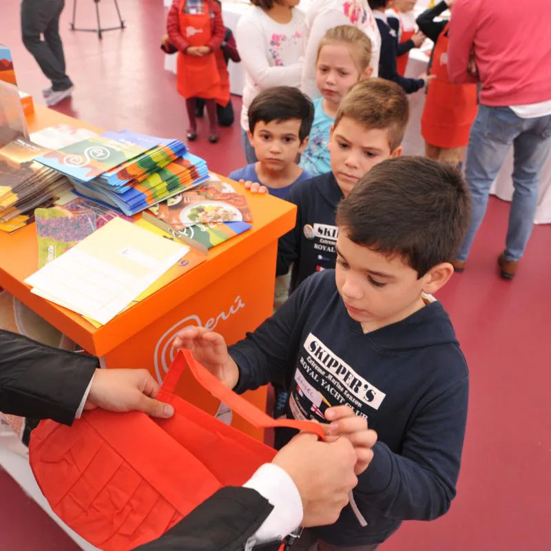 Curso de cocina para niños en la Cúpula del Milenio de Valladolid