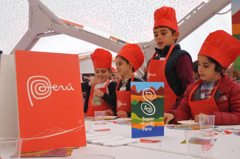 Curso de cocina para niños en la Cúpula del Milenio de Valladolid