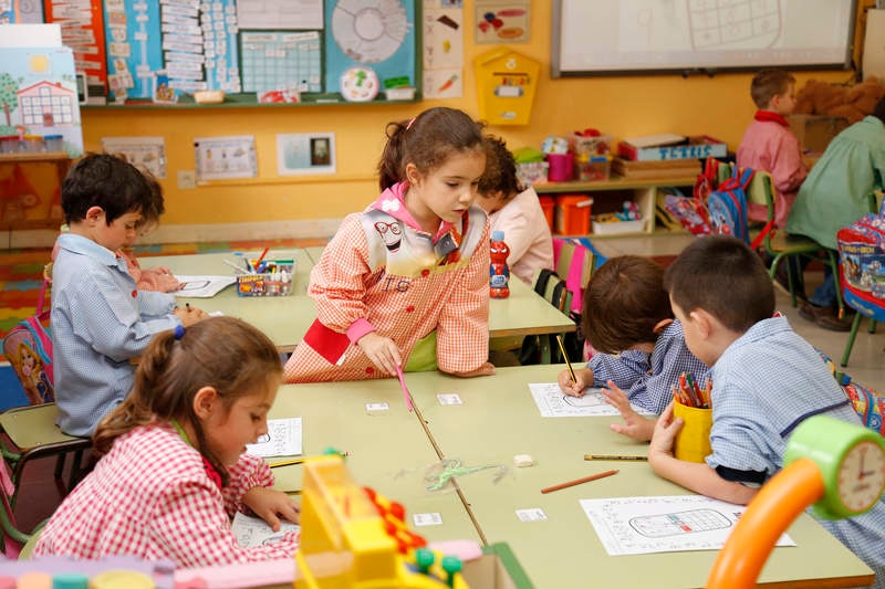 El centro, uno de los pioneros en el bilingüismo, está especializado en la atención a la diversidad y en alumnos con necesidades especiales