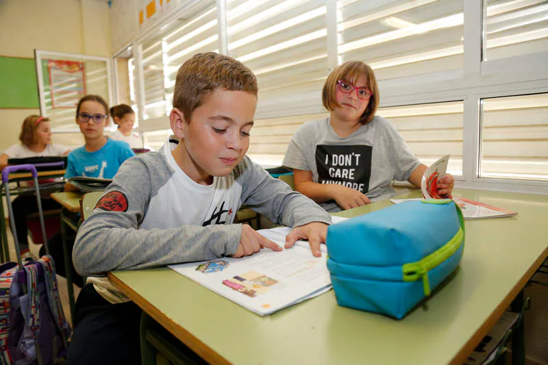 El centro, uno de los pioneros en el bilingüismo, está especializado en la atención a la diversidad y en alumnos con necesidades especiales