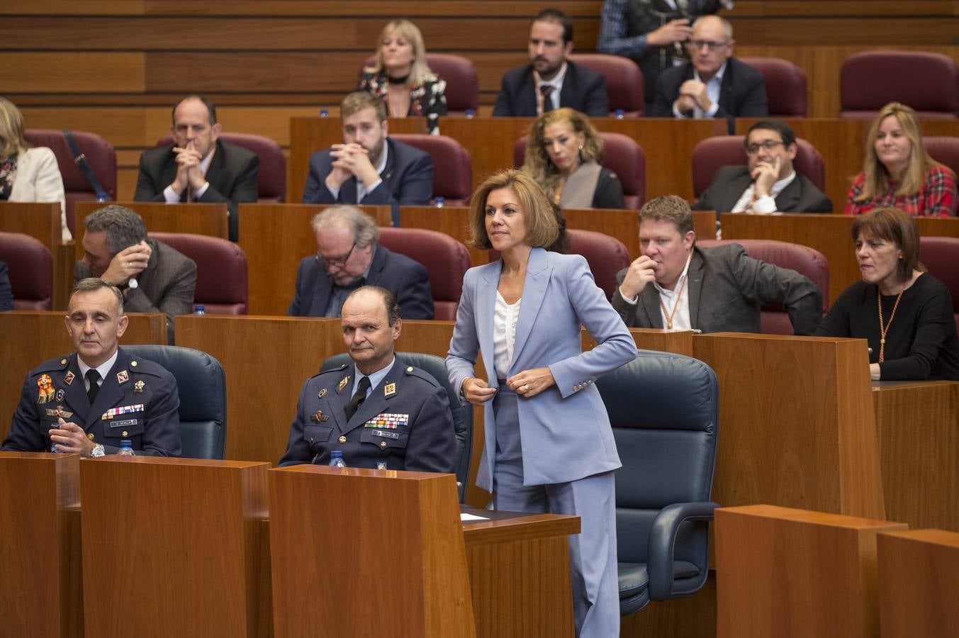 La ministra de Defensa, Dolores de Cospedal, ha aprovechado el acto para defender a ultranza la aplicación de la ley, la Constitución y el Estado de Derecho