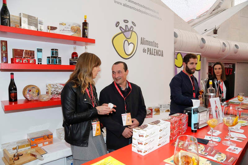 Nueve productores palentinos organizan degustaciones en el mayor 'show cooking' del mundo, que se está llevando a cabo en Valladolid
