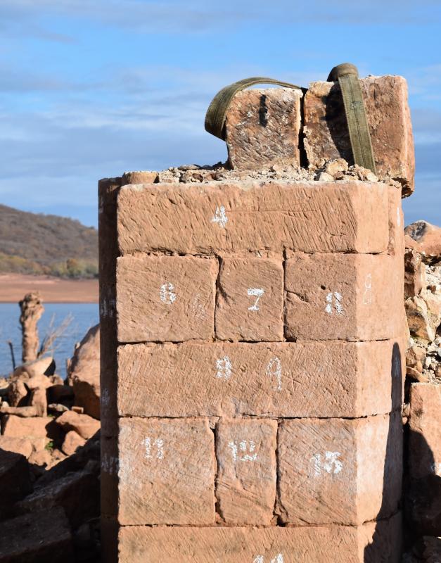 La Confederación Hidrográfica del Duero rescata los capiteles románicos de Cenera de Zalima