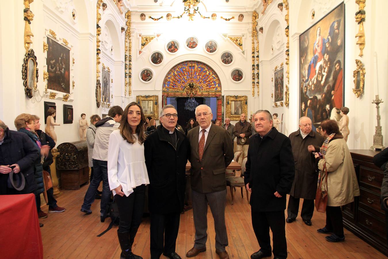 Con una inversión aproximada de 70.000 euros, las intervenciones han consistido en la reparación de los problemas de humedades y de grietas de un espacio en el que también figuran diferentes lienzos sobre la vida de la Virgen María, que también han sido rehabilitados 