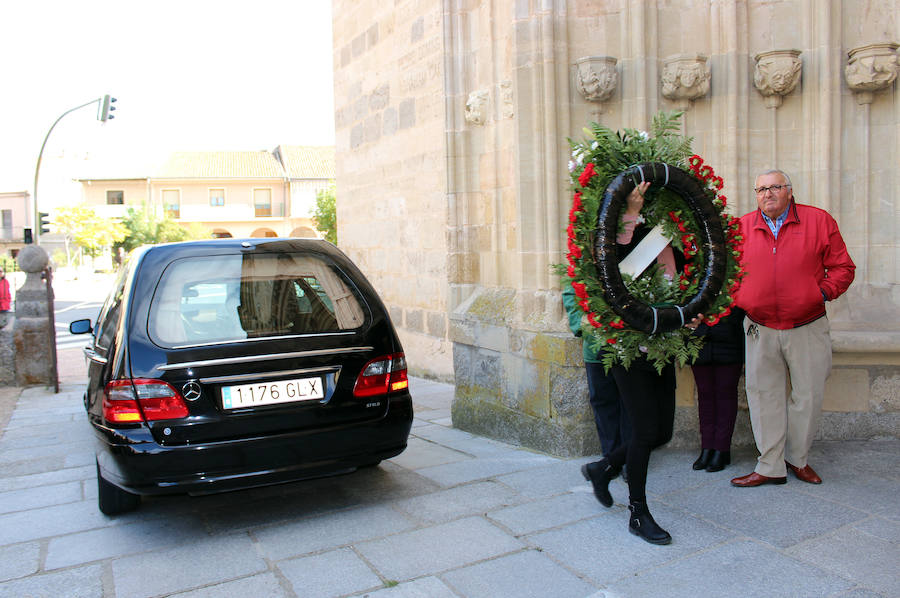 Emotiva despedida al exalcalde de Santa María la Real de Nieva, Eusebio García