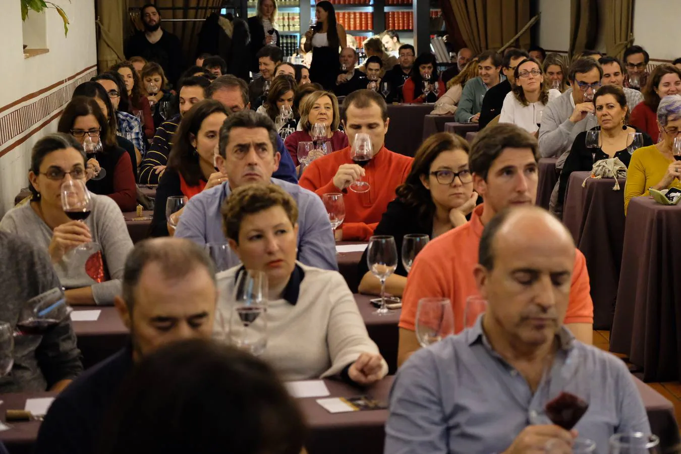 El Otoño Enológico de Caja Rural abre sus puertas en Segovia