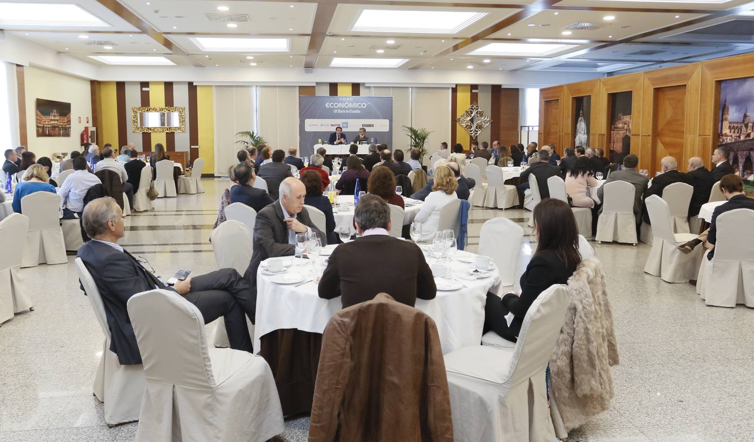 El consejero de Fomento y Medio Ambiente de la Junta presumió de que Castilla y León inició las políticas de regeneración urbana «antes que nadie en España»