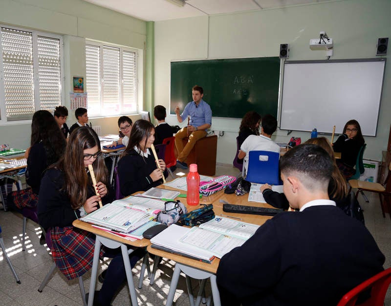 El centro, que acaba de cumplir las bodas de oro, cuenta con 310 alumnos