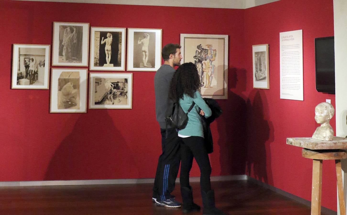 Acoge una exposición fotográfica con imágenes procedentes de los fondos del Museo Rodin (París) y materiales del taller de vaciados del antiguo Museo Nacional de Reproducciones Artísticas