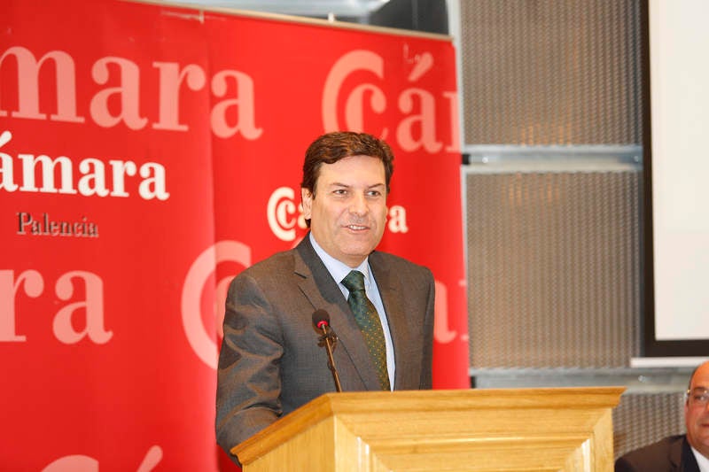 El presidente de la entidad, Vicente Villagrá, destaca el compromiso de los premiados en la creación de empleo