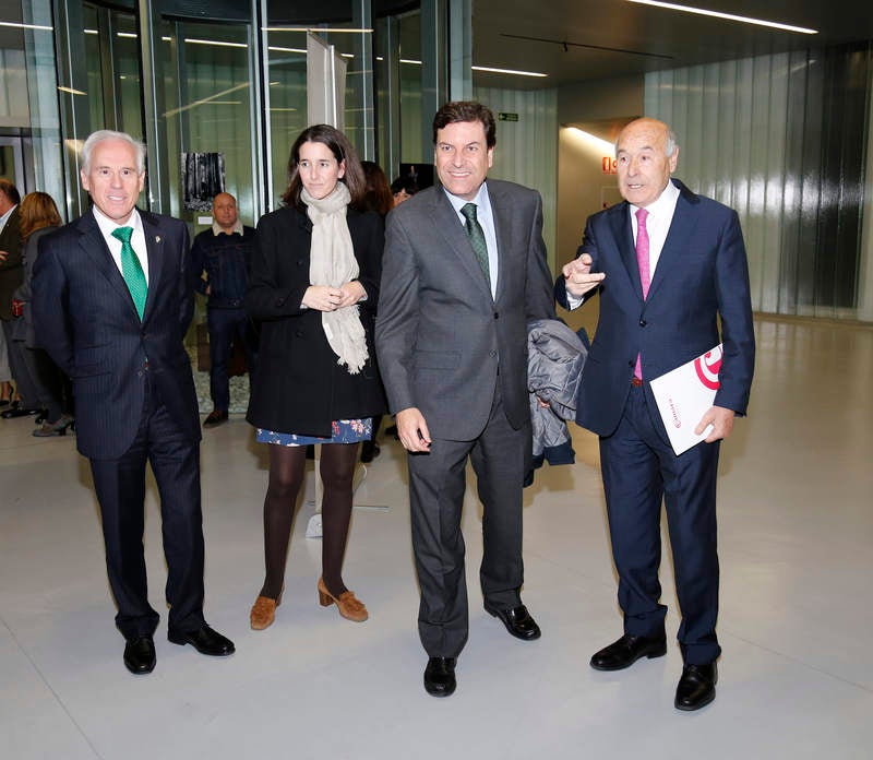 El presidente de la entidad, Vicente Villagrá, destaca el compromiso de los premiados en la creación de empleo