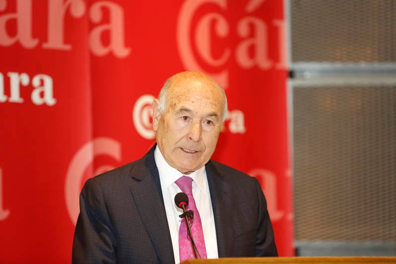 El presidente de la entidad, Vicente Villagrá, destaca el compromiso de los premiados en la creación de empleo