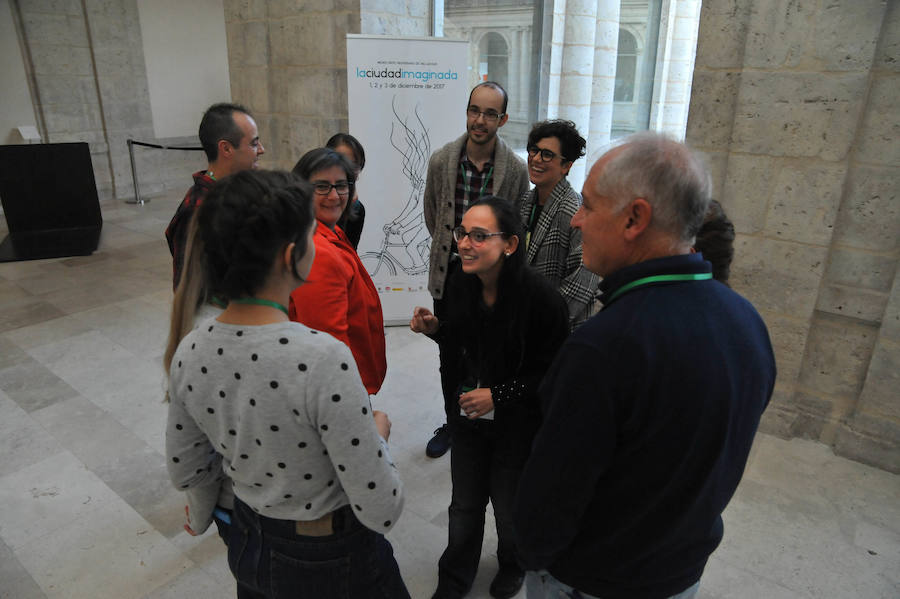 55 ciudadanos han aportados sus ideas para imaginar la ciudad del futuro, un proyecto que organiza Cultura y Comunicación, con el respaldo del Ayuntamiento de Valladolid y que tendrá continuidad en próximas sesionas.