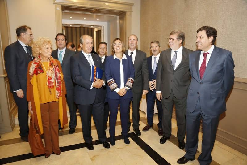 El presidente del Grupo Siro recibe el premio CPOE en Palencia