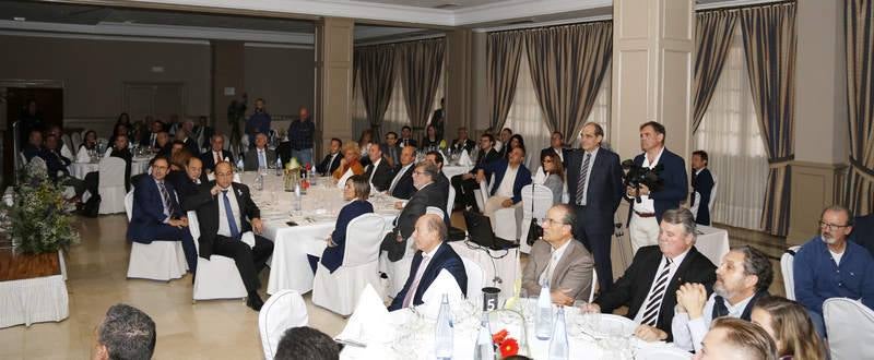 El presidente del Grupo Siro recibe el premio CPOE en Palencia