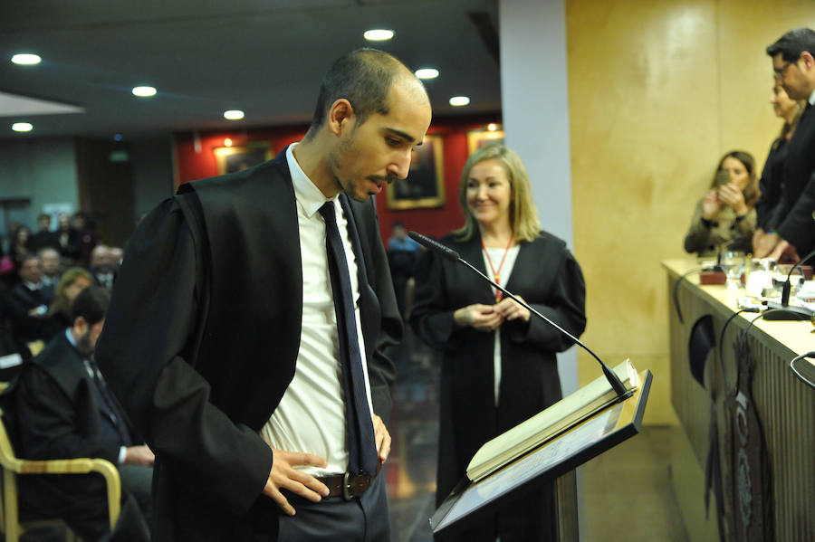 El Colegio de Abogados de Valladolid entrega insignias y reconocimientos durante su fiesta colegial