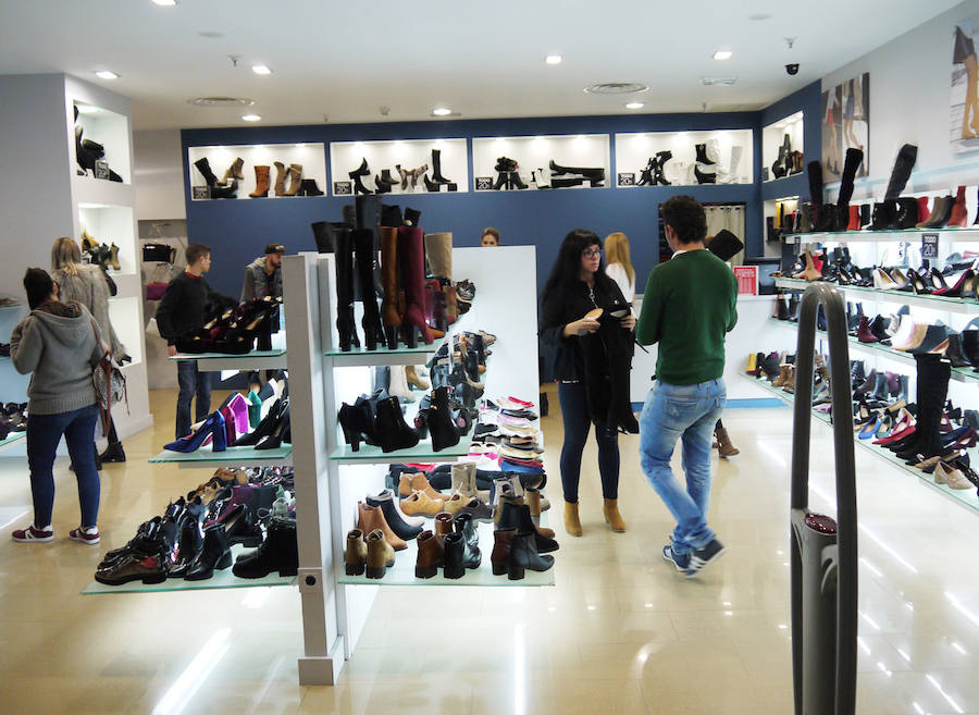 El Black Friday llena las tiendas en Salamanca