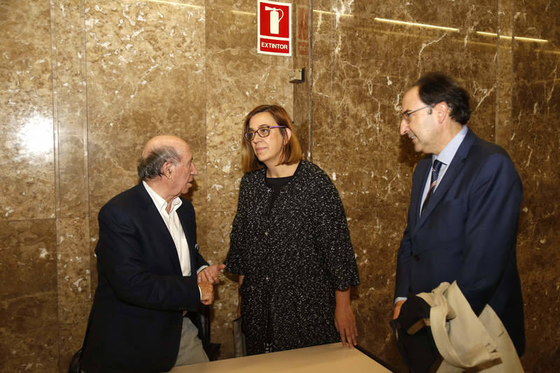 Presentacion del libro de José María Pérez Peridis &#039;Hasta una ruina puede ser esperanza&#039;