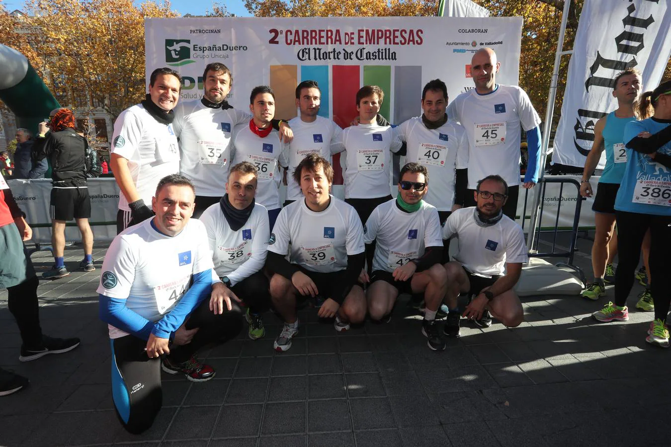 Photocall y salida de la II Carrera de Empresas de El Norte de Castilla