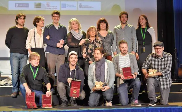 Foto de familia de los premiados el año pasado en el festival. 