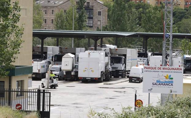 Imagen del Parque de Maquinaria que utiliza la empresa concesionaria del servicio de limpieza municipa.