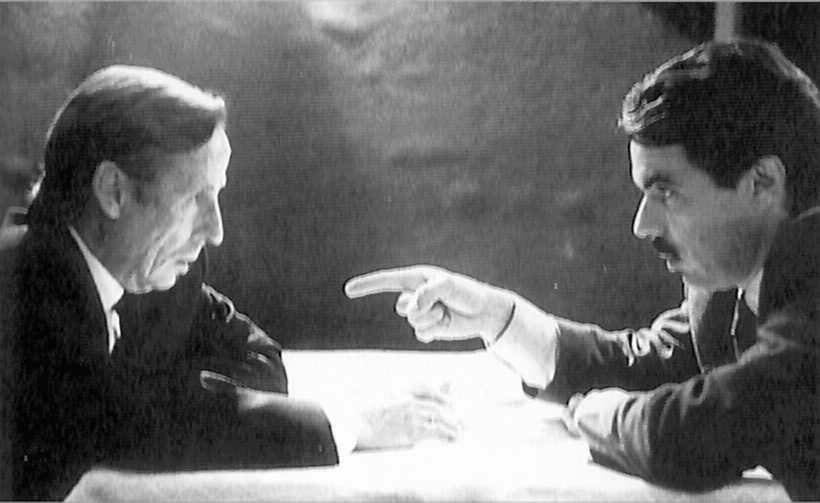 El presidente del Gobierno, José María Aznar, con su primer amigo en Ávila, Feliciano Blázquez.