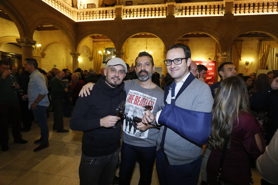 El Casino de Salamanca acogió el acto que congregó a decenas de representantes de la sociedad salmantina