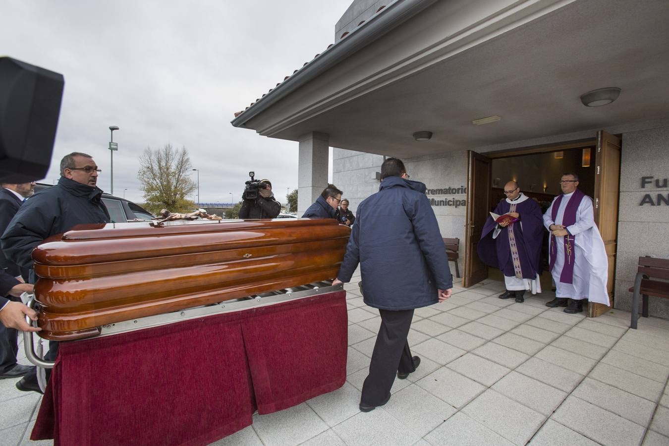 Funeral por el presidente de honor del Partido Popular de Ávila, Feliciano Blázquez