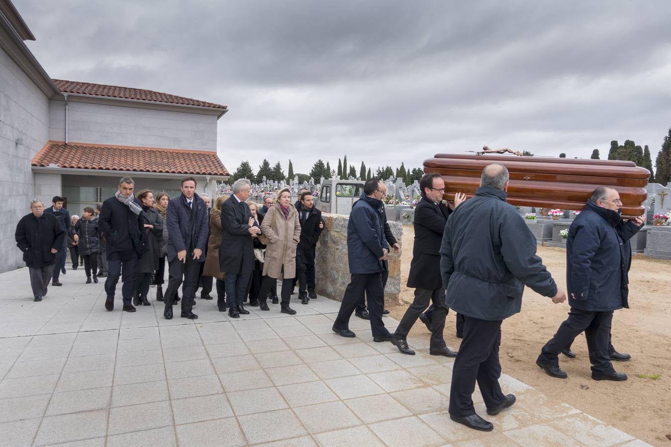 Funeral por el presidente de honor del Partido Popular de Ávila, Feliciano Blázquez
