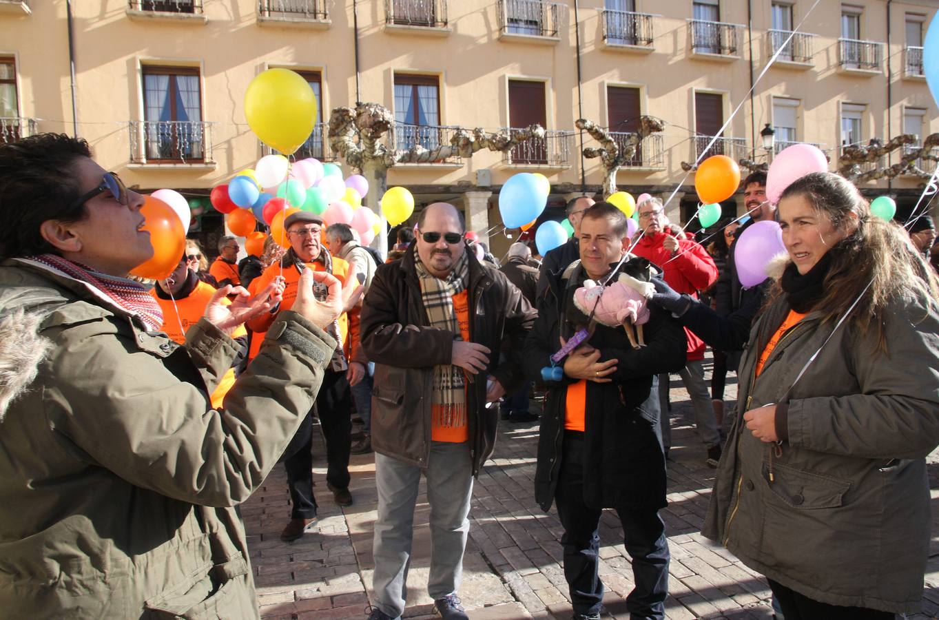 Cadena humana en el Día de la Discapacidad en Palencia