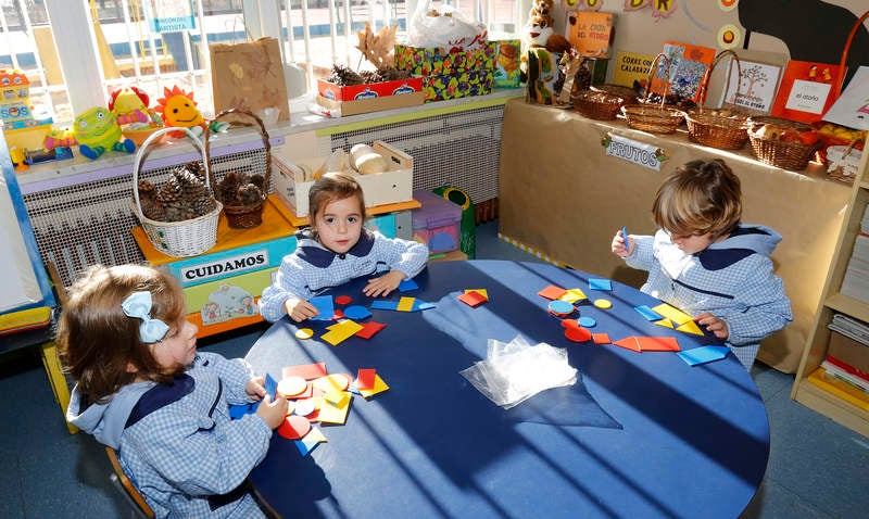 Tenacidad, humildad y gratitud marcan la tarea de la educación en valores cristianos que recibe el casi centenar de alumnos