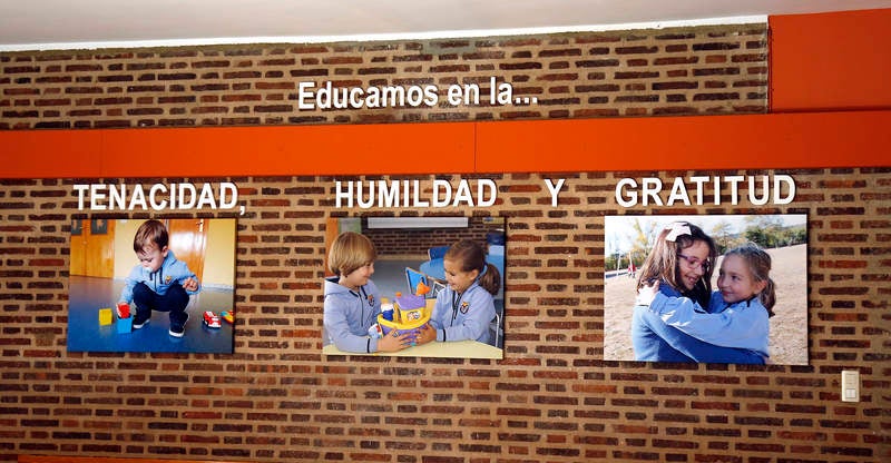 Tenacidad, humildad y gratitud marcan la tarea de la educación en valores cristianos que recibe el casi centenar de alumnos