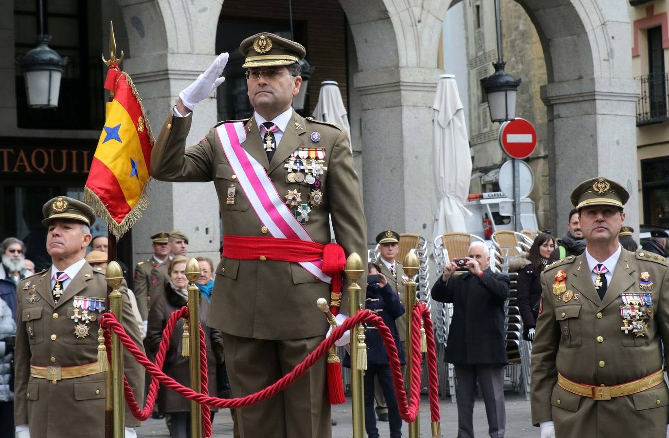 99 personas han sellado su compromiso con la defensa de España y de sus valores