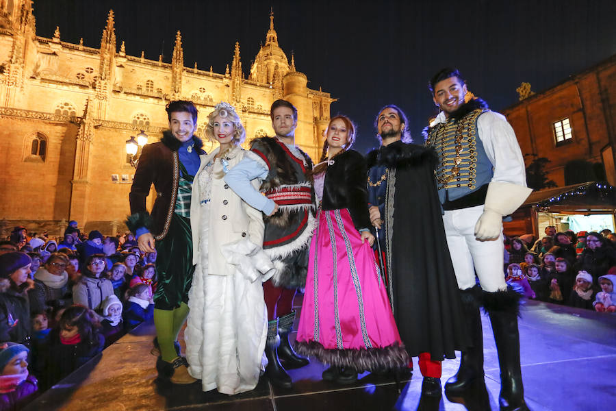 Un total de 40 casetas ofrecerán distintos productos artesanos, alimentarios, de bisutería o de ropa hasta el 8 de enero en la plaza de Anaya