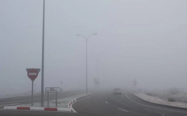Niebla densa en Salamanca capital durante la mañana de hoy.