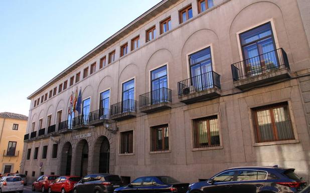 Fachada del Palacio de Justicia de Segovia. 