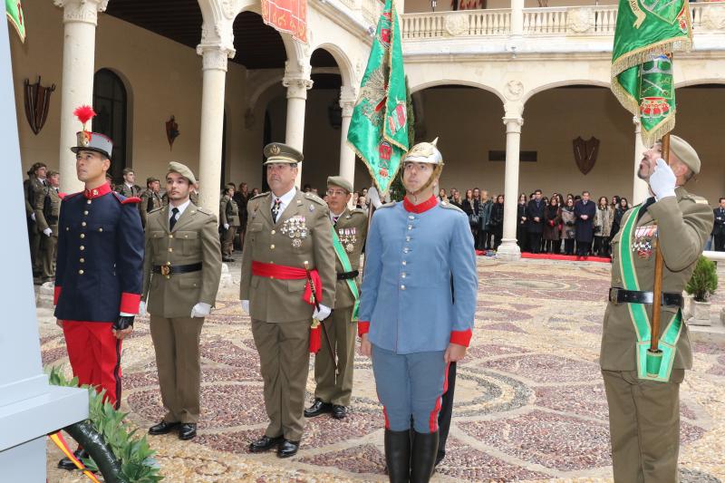 Acto de honor a la Inmaculada Concepción en el Palacio Real de Valladolid