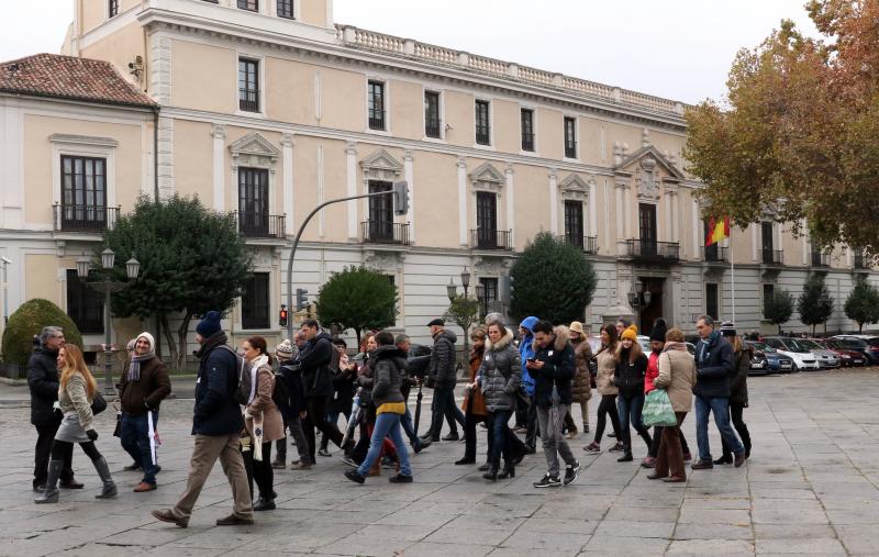 Acto de honor a la Inmaculada Concepción en el Palacio Real de Valladolid