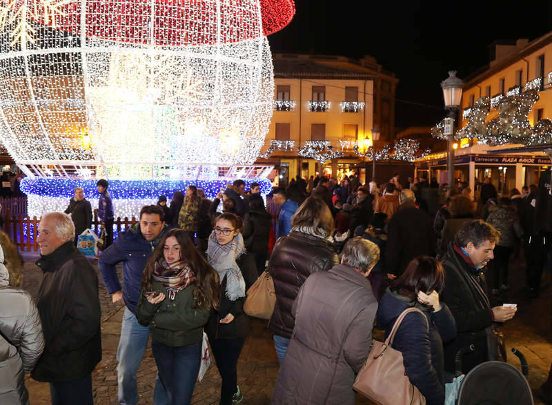 Mercadillo navideño en la Plaza Mayor de Palencia