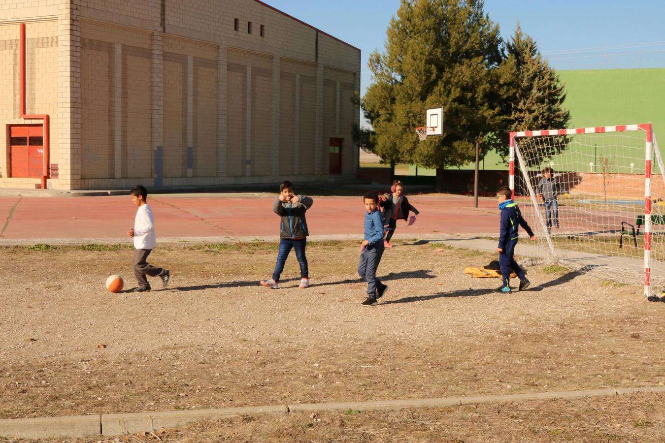 El centro cuenta con 96 alumnos integrados en Educación Infantil hasta sexto de Primaria