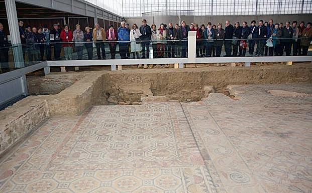Visitantes en La Olmeda.