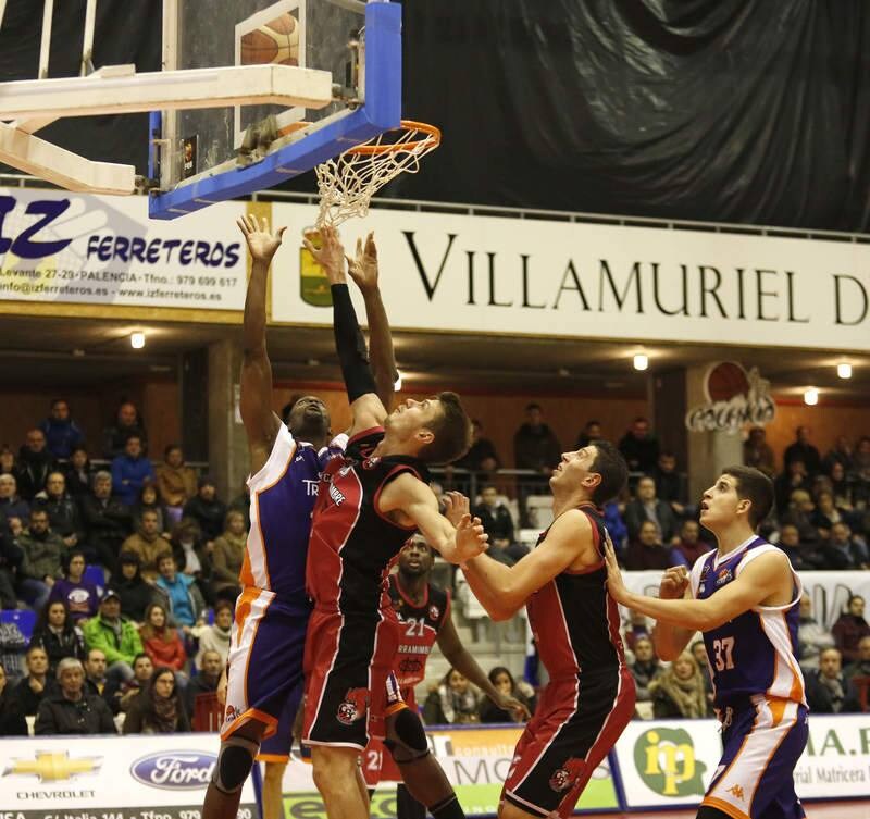 El Chocolates Trapa se impone al Carramimbre Valladolid en el derbi