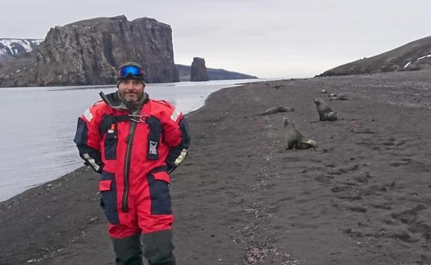 Valentín Benéitez durante su estancia en la Antártida en misión de reconocimiento previo a su marcha este lunes. 