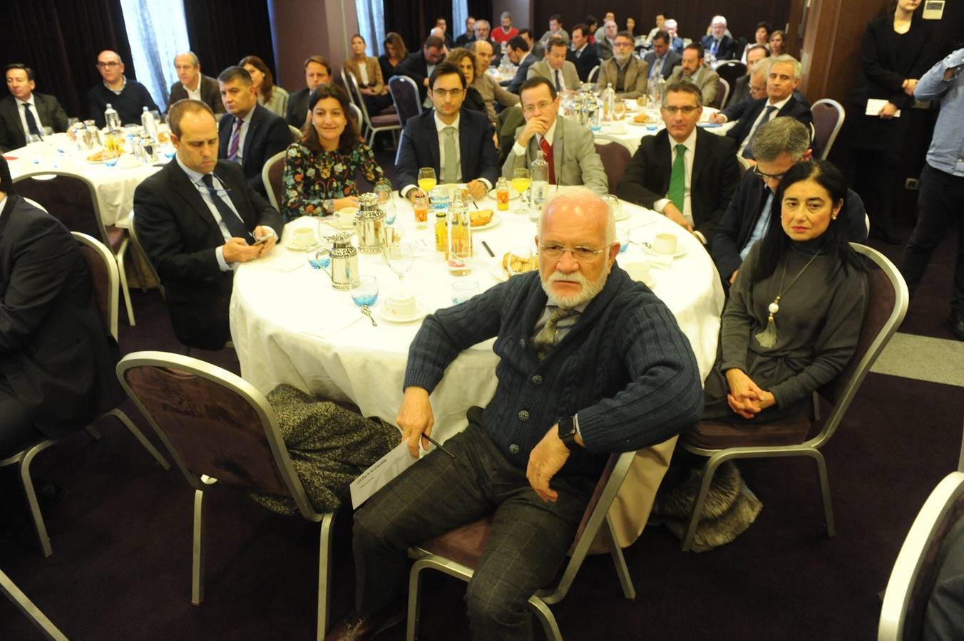 El profesor analiza en la jornada diferentes aspectos del liderazgo empresarial