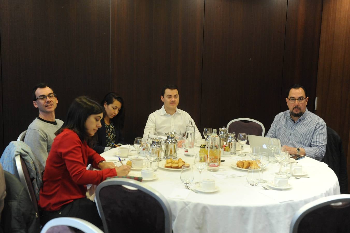 El profesor analiza en la jornada diferentes aspectos del liderazgo empresarial