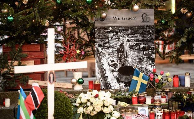 Construcción de un monumento en homenaje.