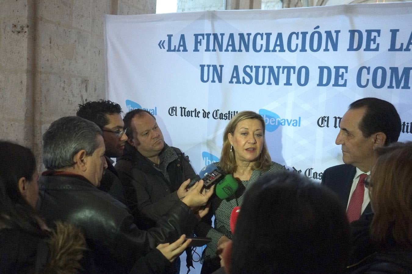 La consejera de Economía y Hacienda de la Junta, Pilar del Olmo, ha anunciado la constitución de dos nuevos fondos de garantía para mejorar los créditos y apuntalar la financiación empresarial en Castilla y León