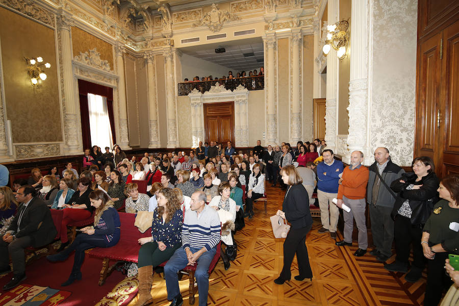 La Diputación homenajea a sus trabajadores por los años de servicio