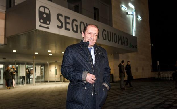 César Gómez, en la estación Segovia-Guiomar. 