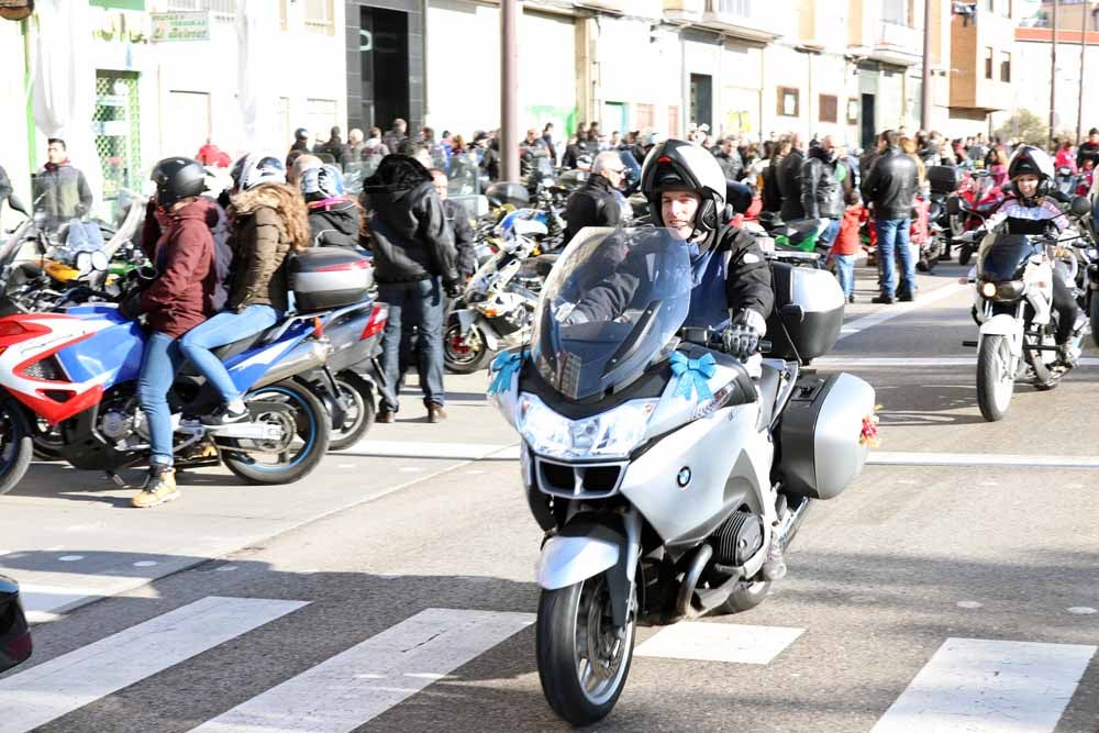 Cerca de 1.000 moteros han participado en la campaña solidaria del Real Moto Club Burgalés